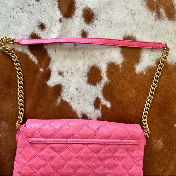 Marc Jacobs Classic Quilted Single Shoulder Bag - Picture 5 of 11